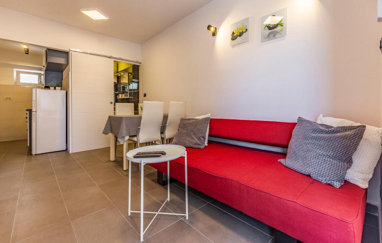 Apartment Mar Pjescana Uvala Εξωτερικό φωτογραφία