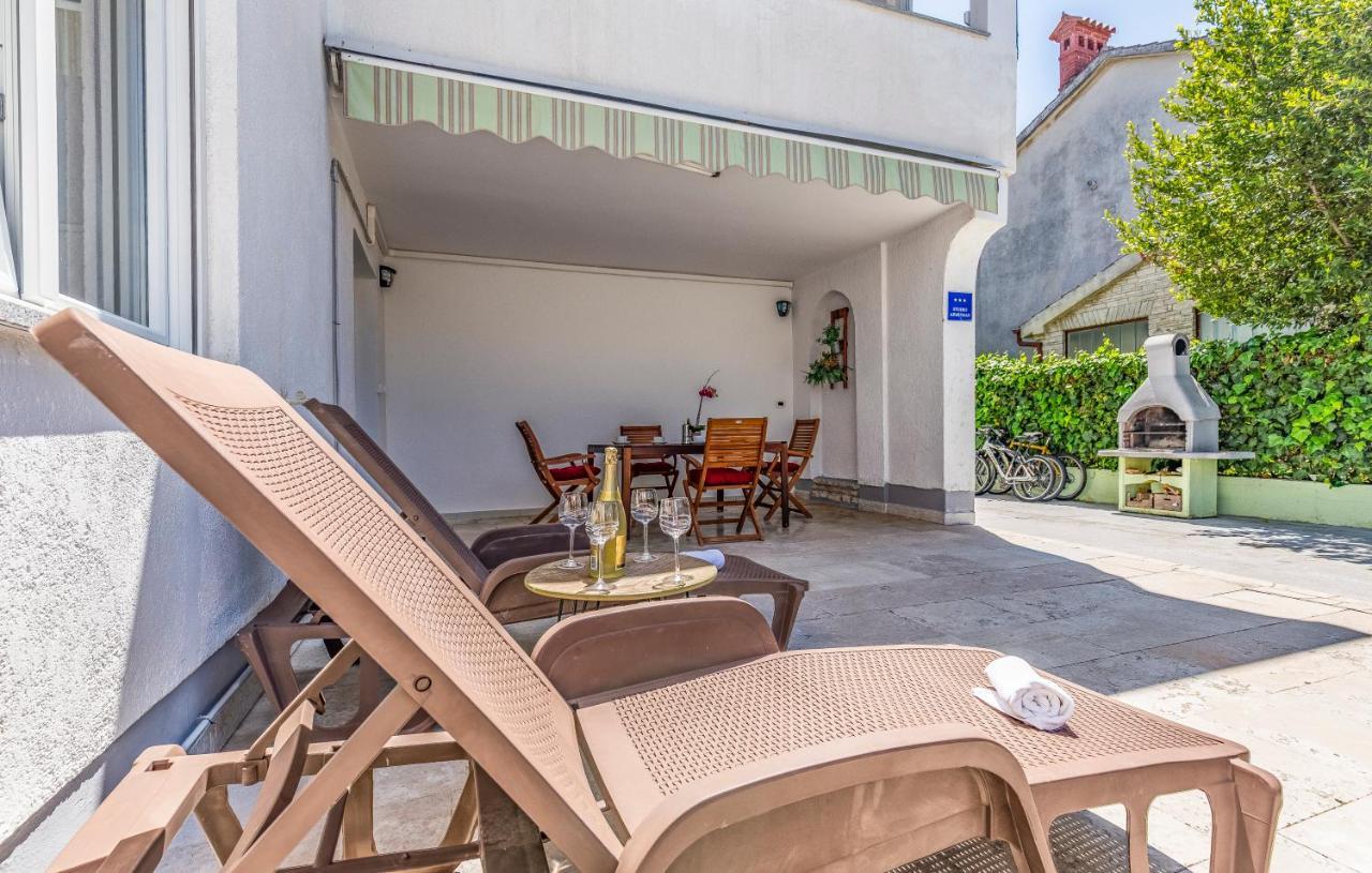 Apartment Mar Pjescana Uvala Εξωτερικό φωτογραφία