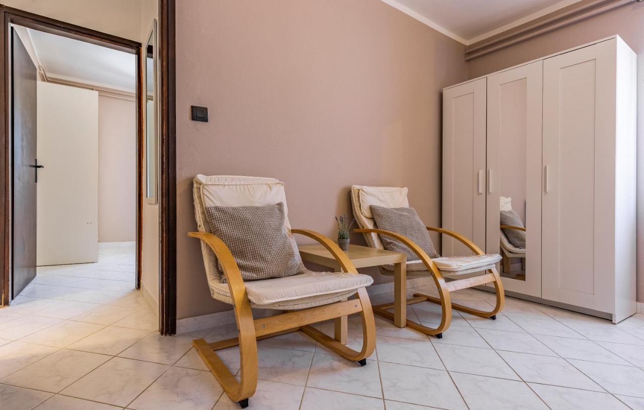 Apartment Mar Pjescana Uvala Εξωτερικό φωτογραφία