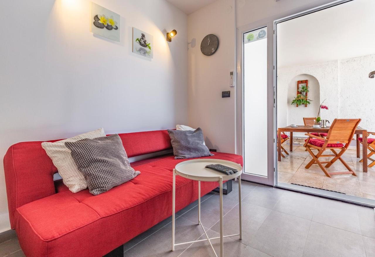 Apartment Mar Pjescana Uvala Εξωτερικό φωτογραφία