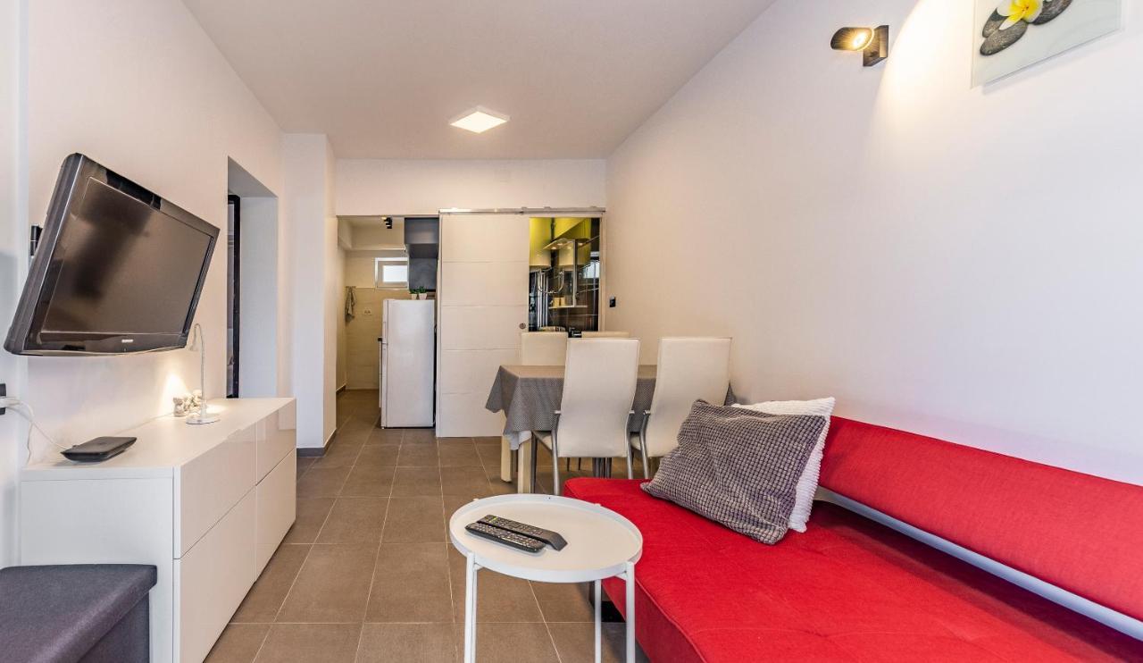 Apartment Mar Pjescana Uvala Εξωτερικό φωτογραφία