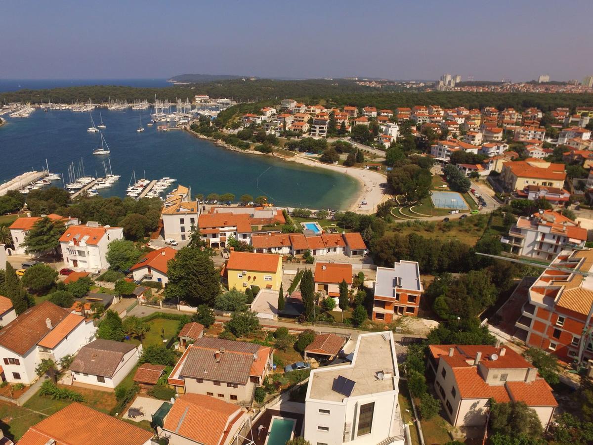 Apartment Mar Pjescana Uvala Εξωτερικό φωτογραφία