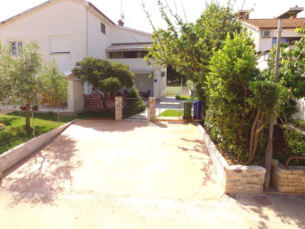 Apartment Mar Pjescana Uvala Εξωτερικό φωτογραφία