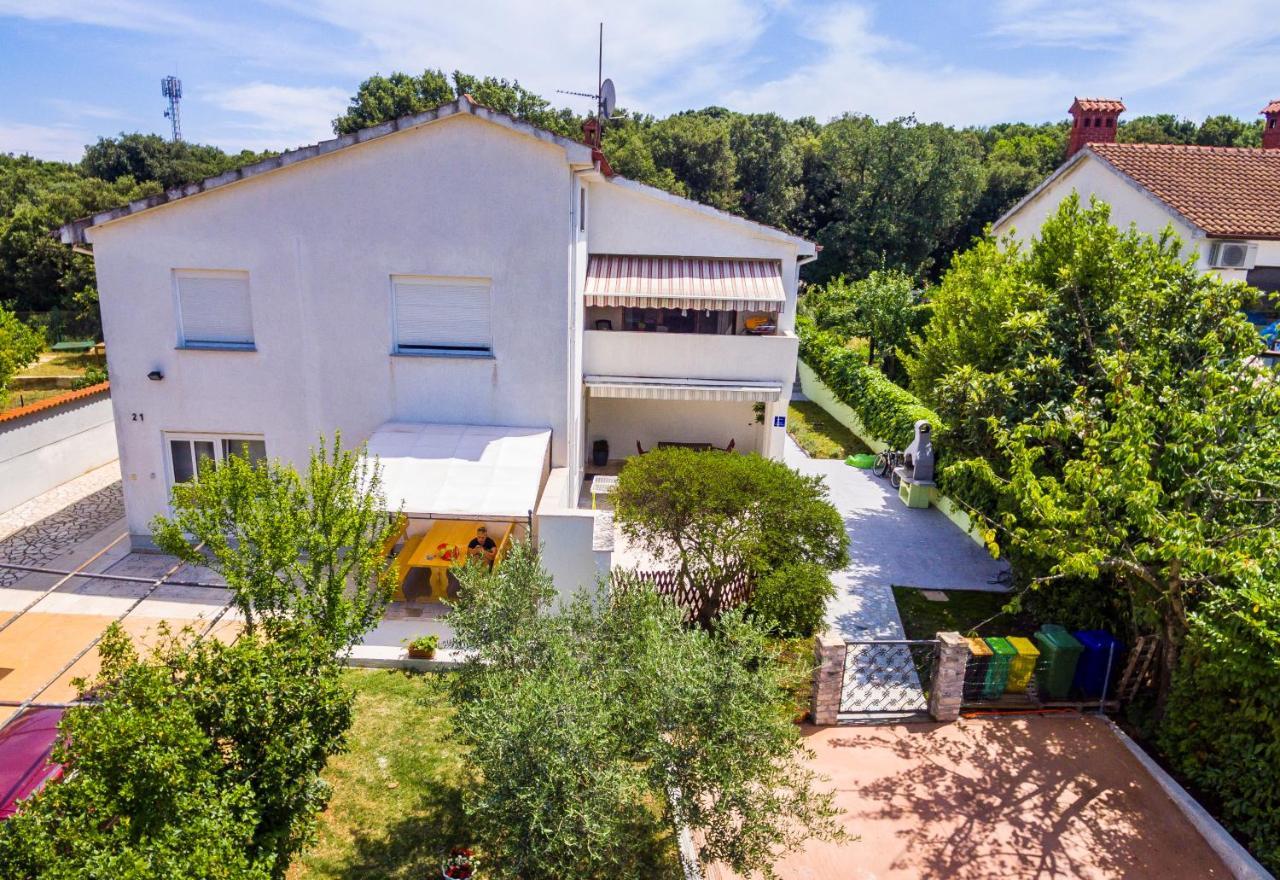 Apartment Mar Pjescana Uvala Εξωτερικό φωτογραφία